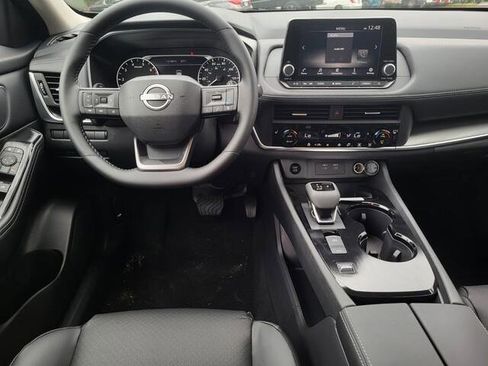 New 2025 Nissan Rogue SV w/ SV Premium Package image 21