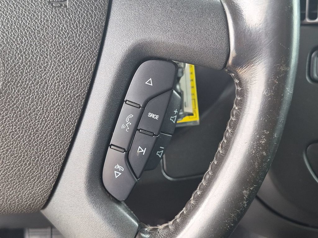 Used 2021 Chevrolet Express 2500 Extended w/ Driver Convenience Package RWD image 21