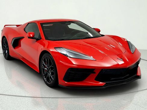 Used 2024 Chevrolet Corvette Stingray Preferred Conv w/ Z51 Performance Package RWD image 7