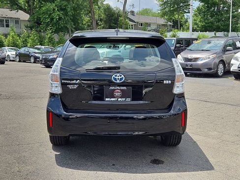 Used 2012 Toyota Prius V Five FWD image 6