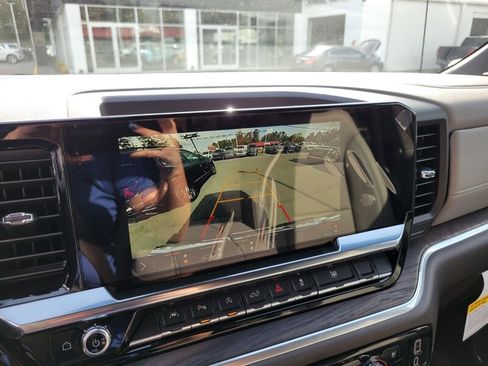 New 2026 GMC Sierra 1500 SLT image 21