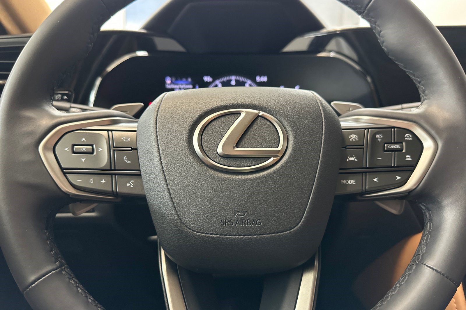 Used 2024 Lexus NX 250 FWD w/ Cold Area Package image 10
