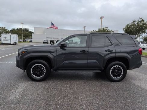 Certified 2025 Toyota 4Runner TRD Off-Road Premium AWD/4WD image 7