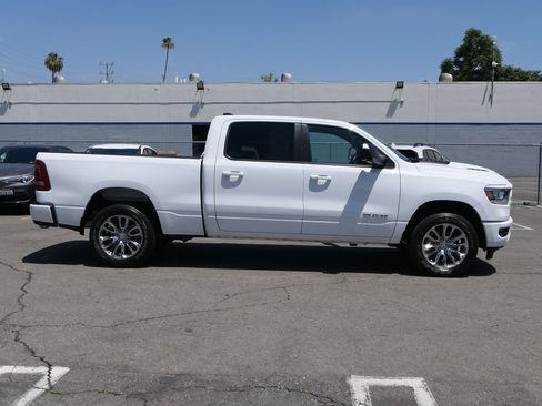 Used 2024 RAM 1500 Laramie AWD/4WD image 3
