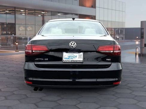 Used 2017 Volkswagen Jetta SE FWD image 7