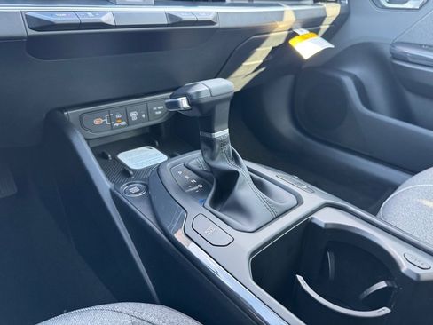 New 2025 Kia K4 EX image 14
