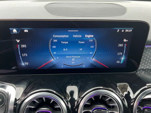 New 2026 Mercedes-Benz GLB 250 4MATIC image 14