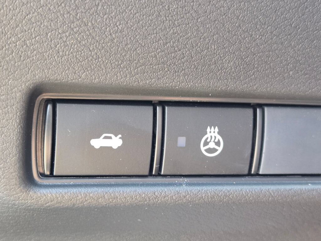 Used 2026 Nissan Sentra SV w/ SV Convenience Package FWD image 21