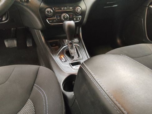 Used 2020 Jeep Cherokee Latitude image 26