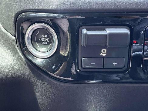 Used 2023 Chevrolet Silverado 1500 LTZ RWD image 23