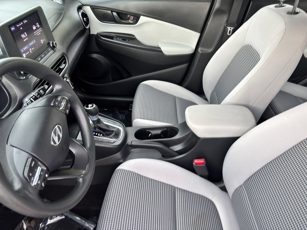 Used 2023 Hyundai Kona SE AWD/4WD image 16