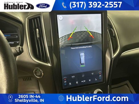 Used 2024 Ford Edge Titanium AWD/4WD image 17