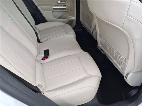 Used 2023 Mercedes-Benz GLA 250 image 19