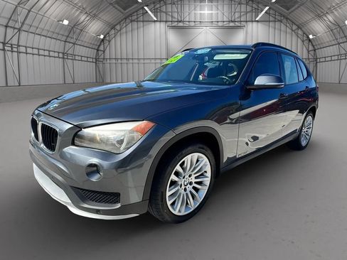 Used 2015 BMW X1 sDrive28i RWD image 1