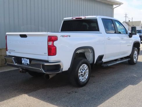 Used 2025 Chevrolet Silverado 2500 LT w/ Convenience Package AWD/4WD image 3