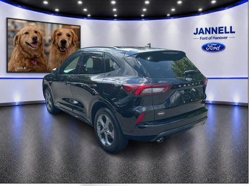 Used 2024 Ford Escape ST-Line w/ Tech Pack #1 AWD/4WD image 8