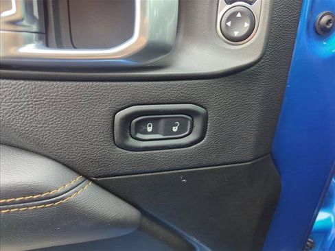 Used 2022 Jeep Wrangler Unlimited Sahara AWD/4WD image 27