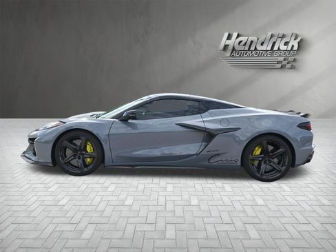 Used 2024 Chevrolet Corvette E-Ray w/ Stealth Interior Trim Package AWD/4WD image 6