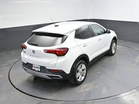 Used 2025 Buick Encore GX Preferred AWD/4WD image 32