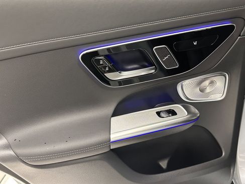 New 2026 Mercedes-Benz GLC 300 image 23