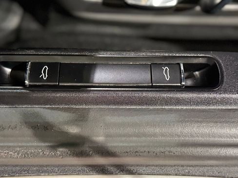 Used 2014 Porsche 911 Carrera 4S image 32