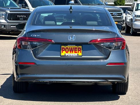 Used 2023 Honda Civic LX image 5