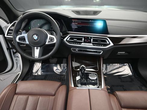 Used 2019 BMW X5 xDrive50i w/ Premium Package 2 AWD/4WD image 15