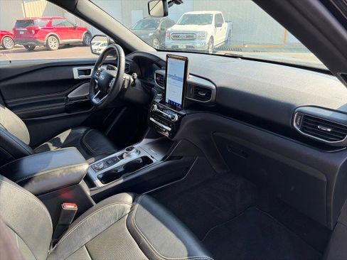 Used 2021 Ford Explorer ST w/ Equipment Group 401A AWD/4WD image 23