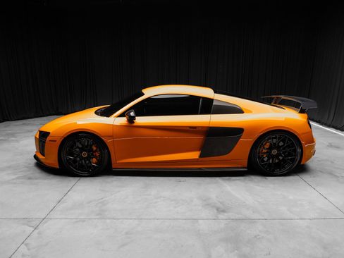 Used 2017 Audi R8 V10 plus AWD/4WD image 11