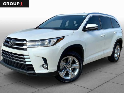 Used 2017 Toyota Highlander Limited FWD image 1