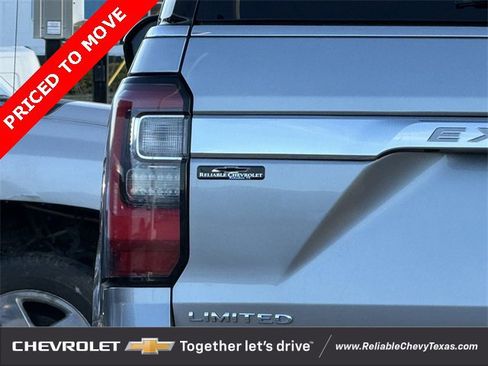Used 2021 Ford Expedition Limited image 8