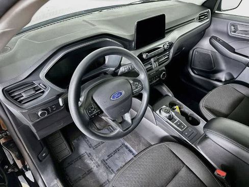 Certified 2025 Ford Escape Active AWD/4WD image 2