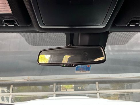 Used 2019 Toyota Tacoma TRD Sport w/ Technology Package image 17