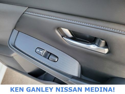 Used 2023 Nissan Sentra SV image 48