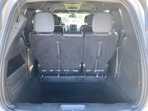 Used 2019 Dodge Grand Caravan SXT image 34