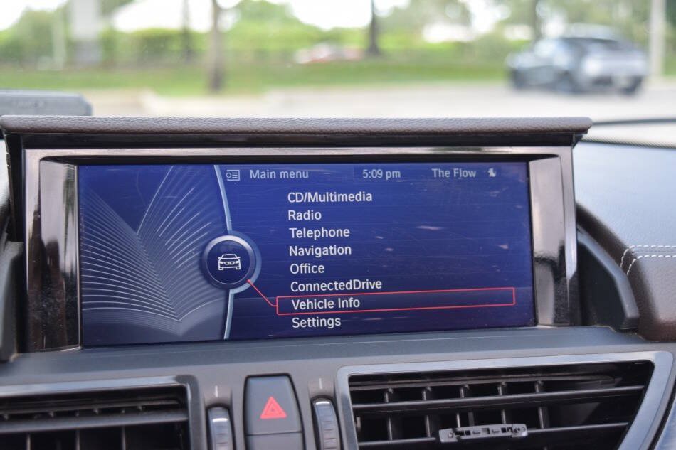 Used 2014 BMW Z4 sDrive35i RWD image 65