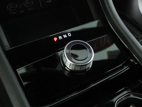 Used 2023 Jeep Grand Cherokee Altitude AWD/4WD image 16