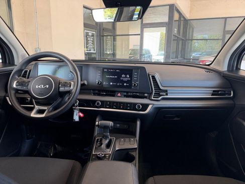 Used 2024 Kia Sportage LX image 28