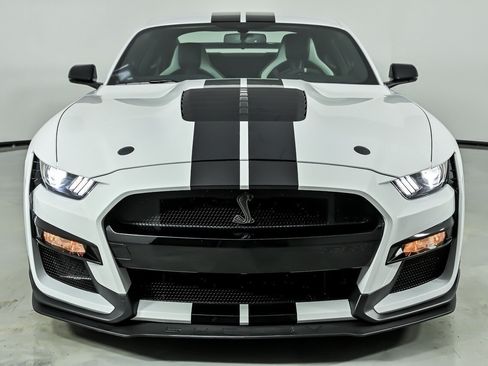 Used 2020 Ford Mustang Shelby GT500 w/ Carbon Fiber Track Pack RWD image 5