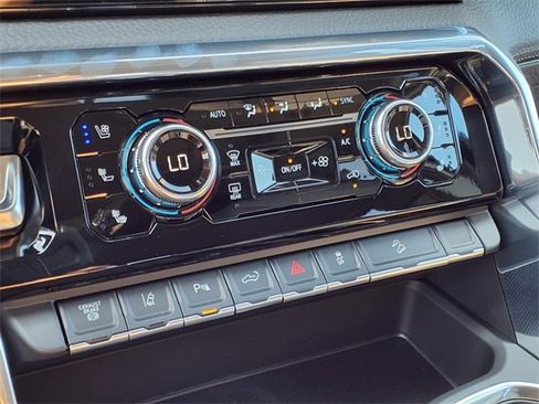 New 2025 GMC Sierra 2500 Denali w/ Denali Reserve Package image 14