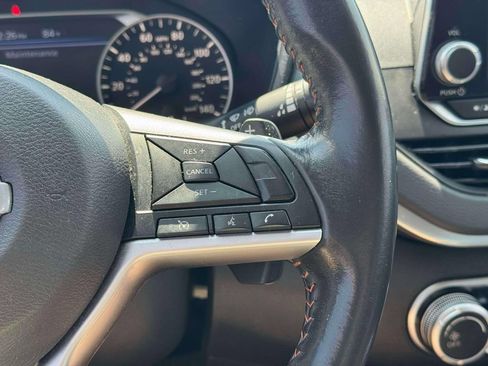 Used 2022 Nissan Altima 2.5 SR FWD image 25