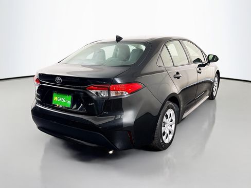 Used 2021 Toyota Corolla LE FWD image 10