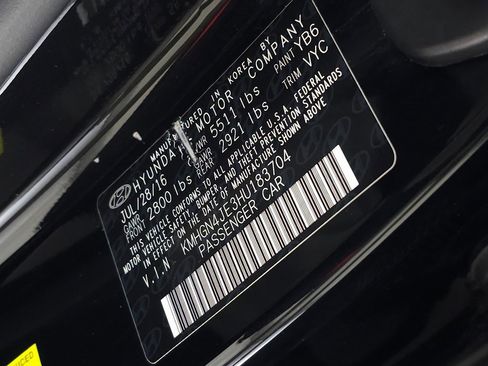 Used 2017 Genesis G80 3.8 w/ Option Group 03 image 36