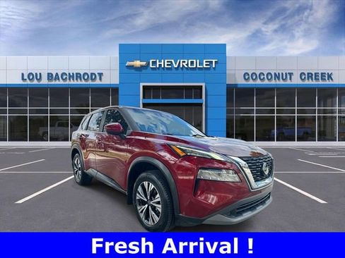 Used 2023 Nissan Rogue SV image 1