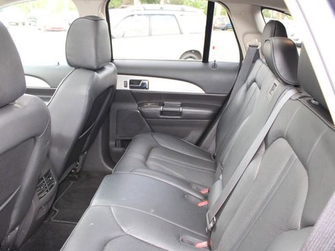 Used 2013 Lincoln MKX AWD image 18