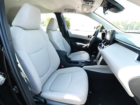 Used 2024 Toyota Corolla Cross L AWD/4WD image 26