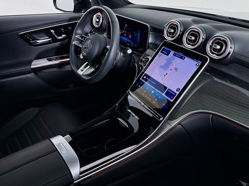 Certified 2025 Mercedes-Benz GLC 43 AMG 4MATIC Coupe image 15
