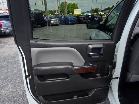 Used 2017 GMC Sierra 1500 SLT AWD/4WD image 13