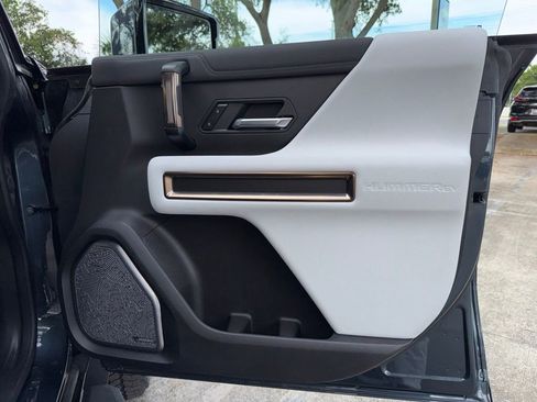 Used 2025 GMC Hummer EV 3X AWD/4WD image 25