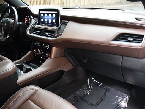 Used 2021 Chevrolet Tahoe High Country w/ Premium Package image 38